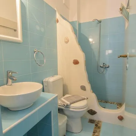 ゲストハウス Evi's 3*