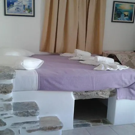 Evi's Πανσιόν 3*