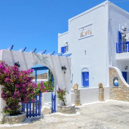 Evi's 3*