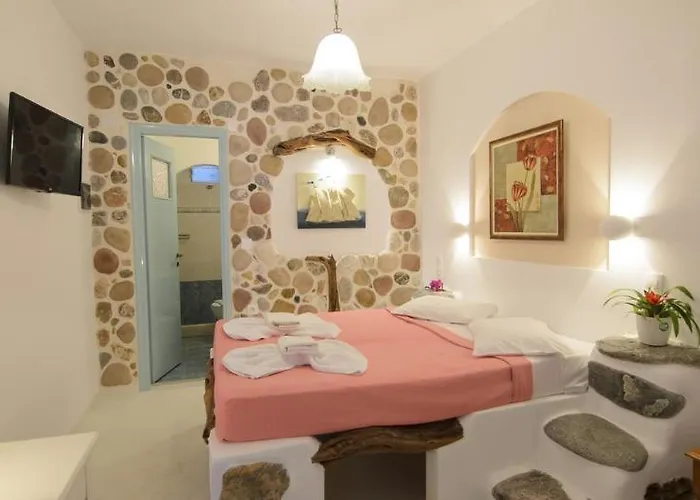 Evi's Guest house Tholaria